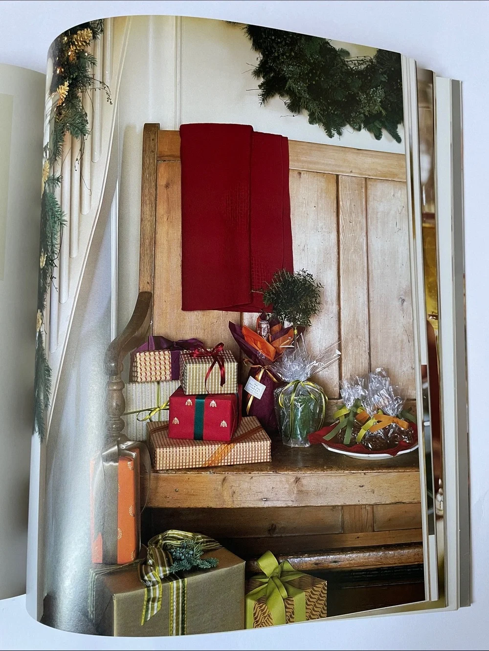 American Christmas Cookbook.  Recipes & ideas to inspire Holiday Traditions